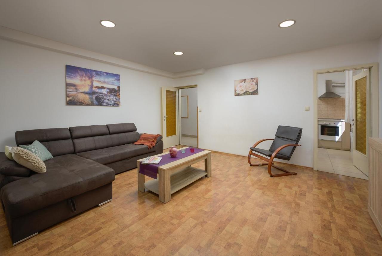 Apartment Tea Pula Ngoại thất bức ảnh