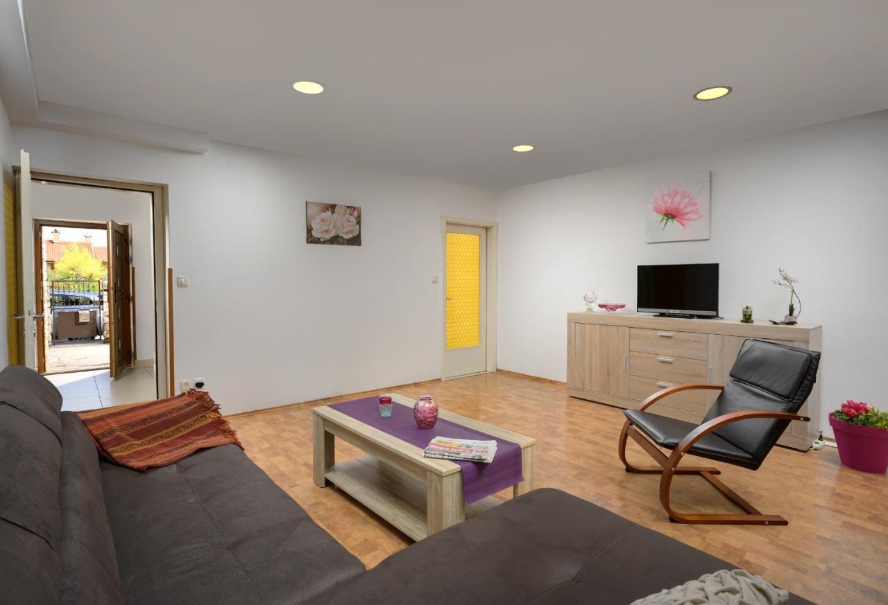 Apartment Tea Pula Ngoại thất bức ảnh